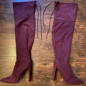 JustFab Maroon Women's Tall Boots with 4 Inch Heel (Size 7.5)